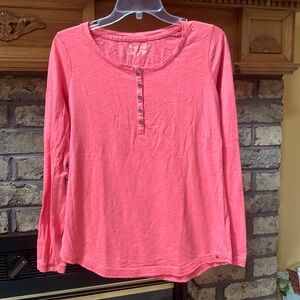 Womens Ruffhewn size medium Henley top coral/salmon colored